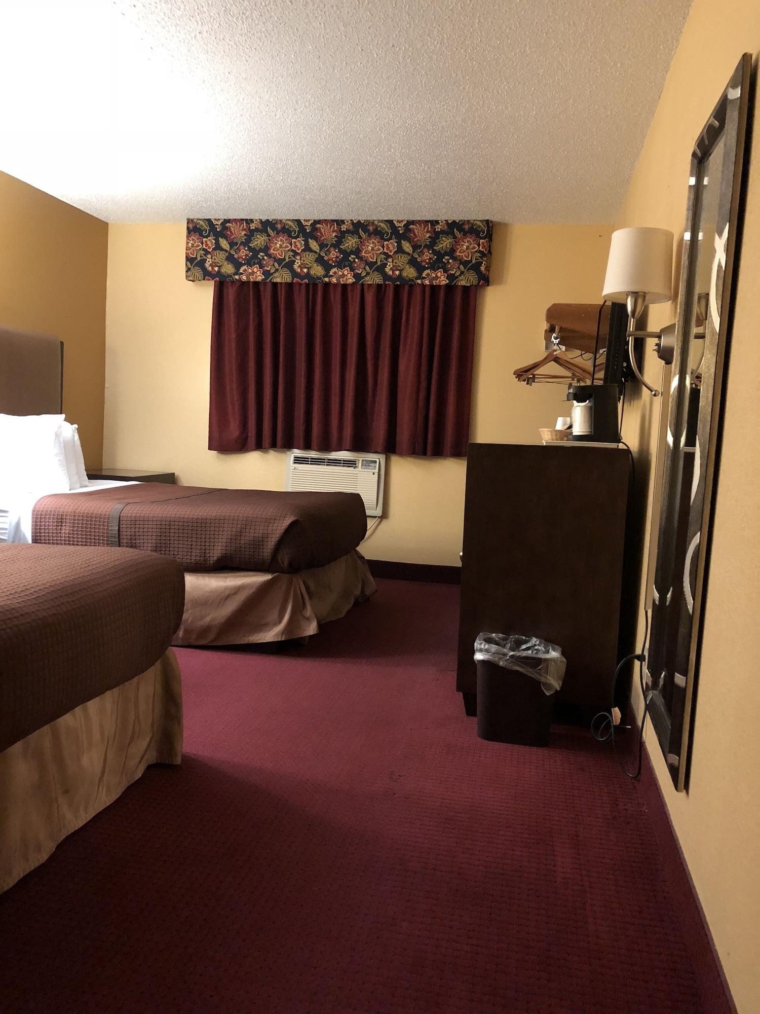 Magnuson Hotel Fort Wayne North - Coliseum Bagian luar foto